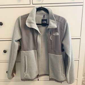 Gray Denali North Face Fleece Jacket XS